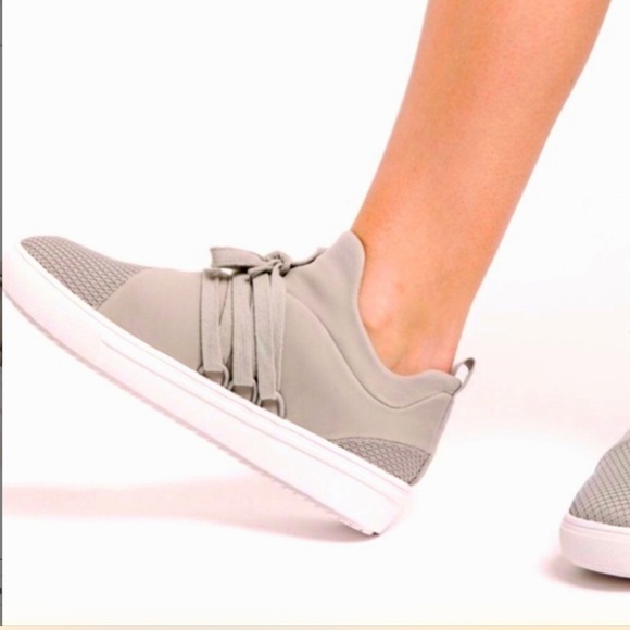 Steve Madden Lancer Sneaker Gray-Size 7 - Picture 4 of 5